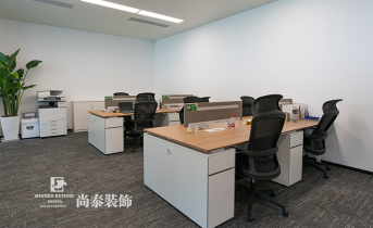 小面積辦公室裝修，如何顯得寬敞